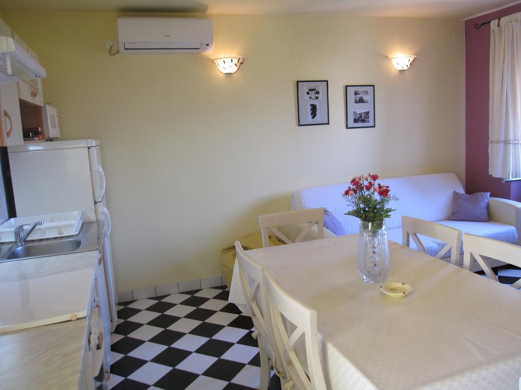 Apartment Glavica Supetar Kültér fotó